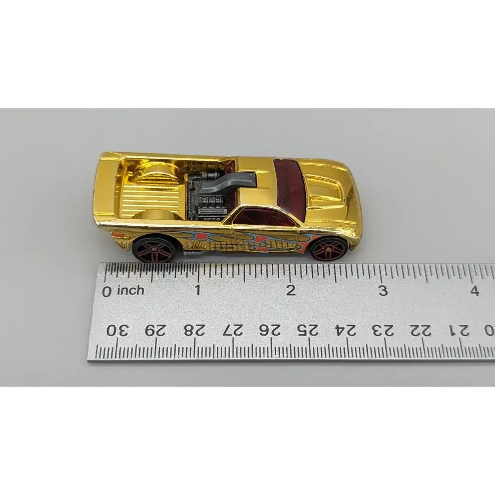 Mattel 2003 Hot Wheels Gold Bedlam Truck Car 1:64 Diecast Car